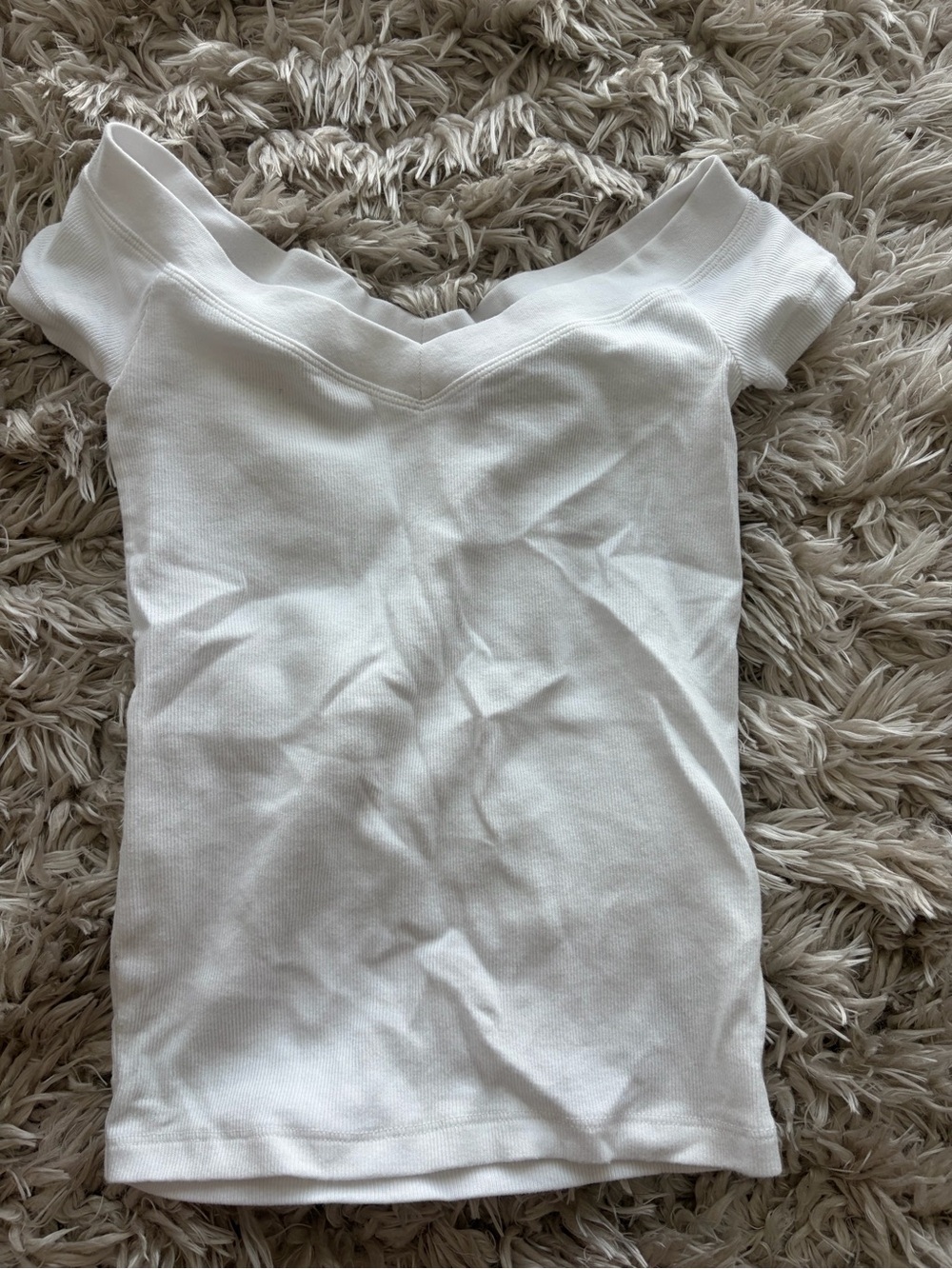 TNA HomeStretch White Off-Shoulder Ribbed Shirt
